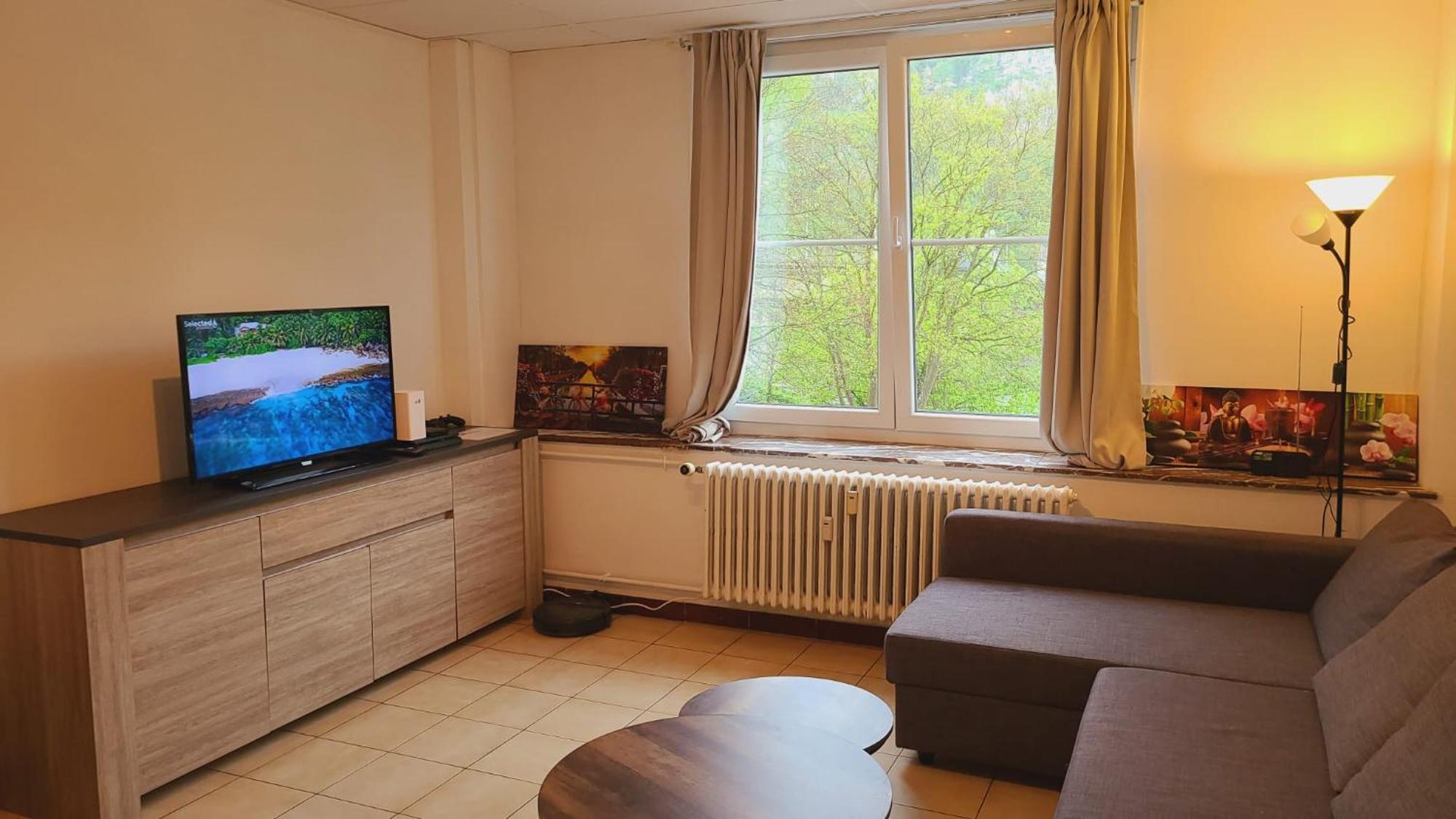 Hebergement Basique Et Fonctionnel Bon Rapport Qualite Prix Apartment Nameche Ngoại thất bức ảnh