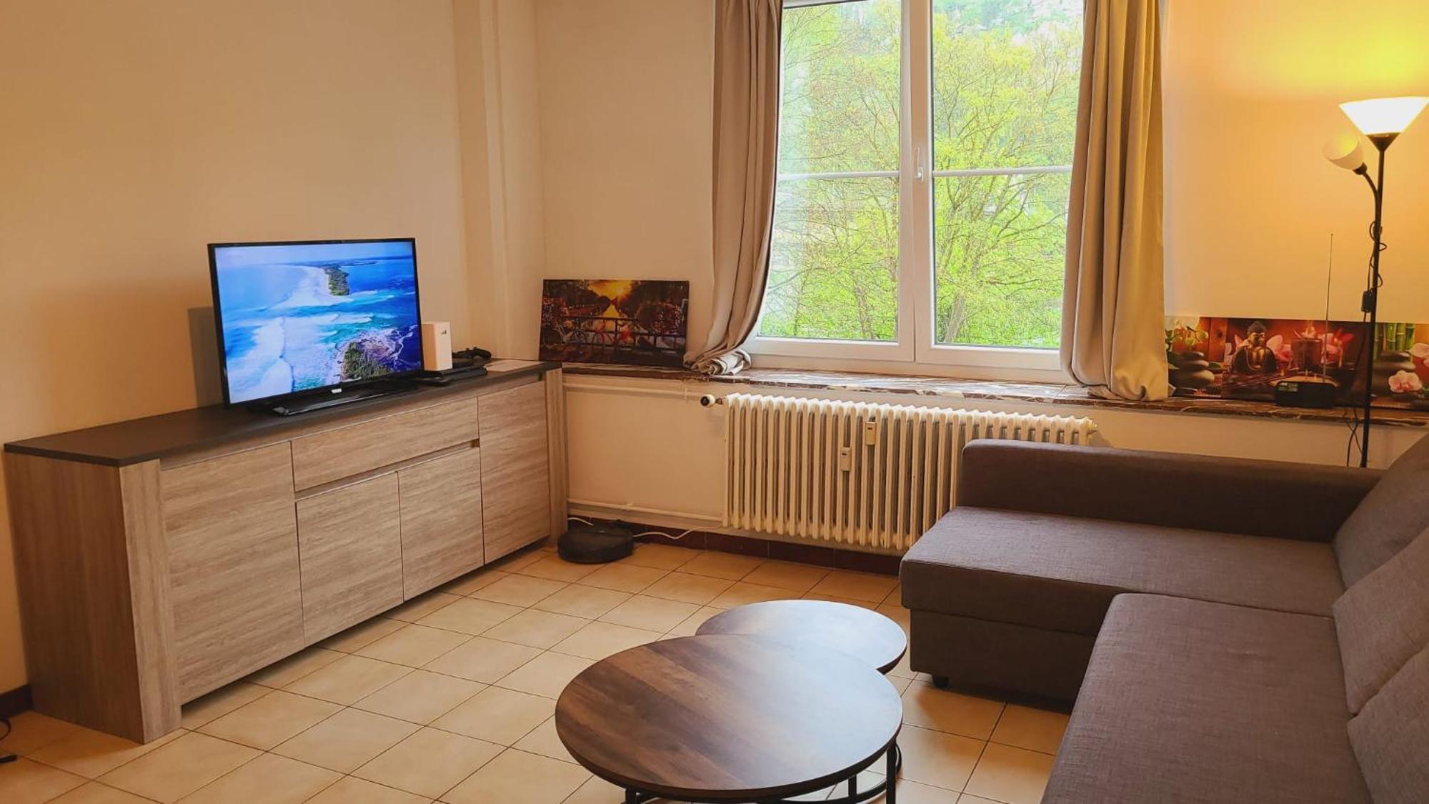 Hebergement Basique Et Fonctionnel Bon Rapport Qualite Prix Apartment Nameche Ngoại thất bức ảnh